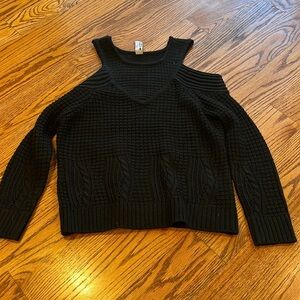 Design Lab Lord & Taylor Woman’s Black Cut Out Sweater Size XS